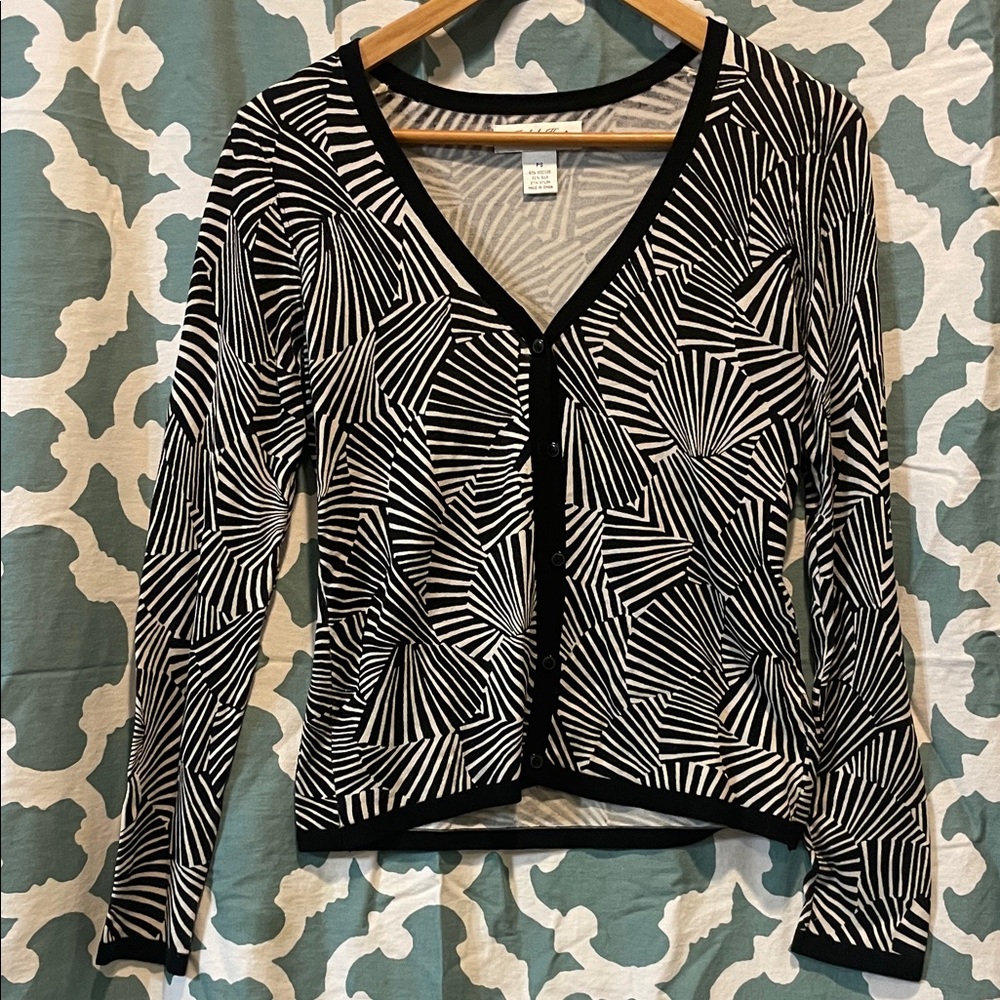 Black and White Geometric Women's Top